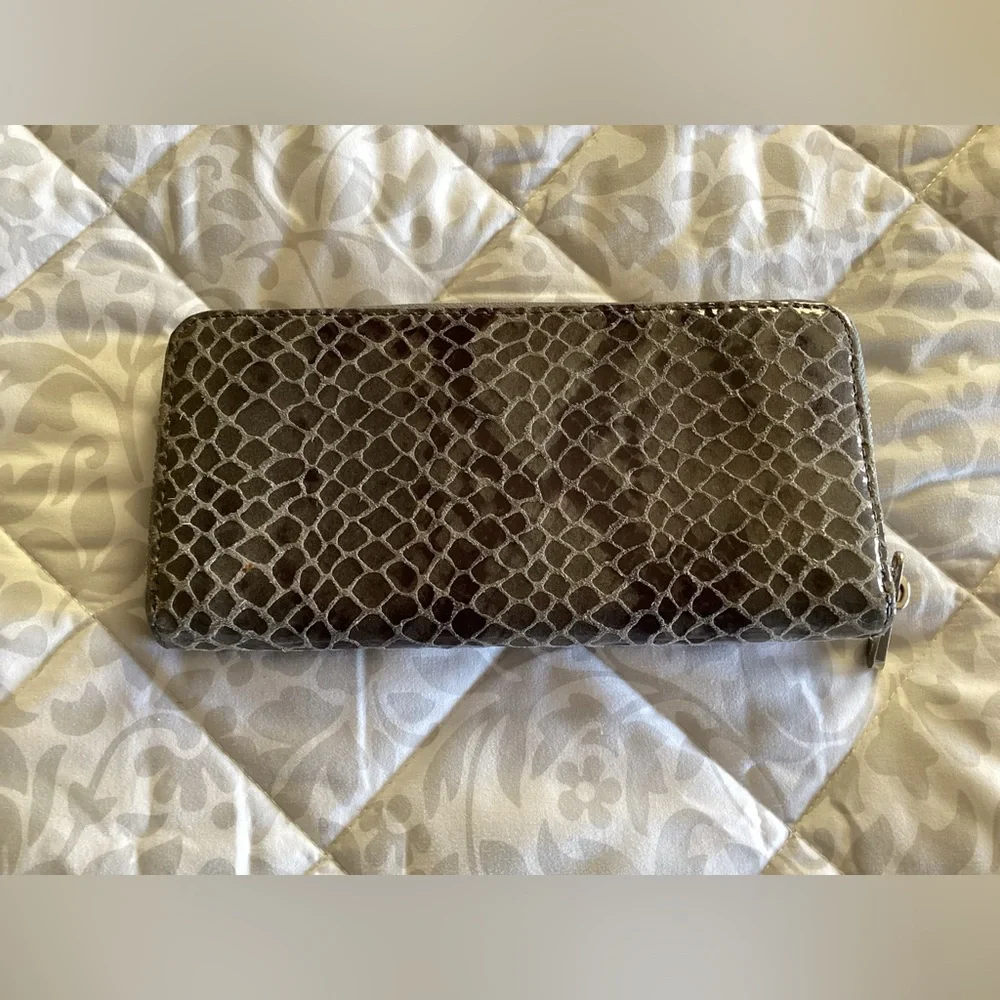 Michael Kors Jet Set Travel Python Wallet - Picture 2 of 7
